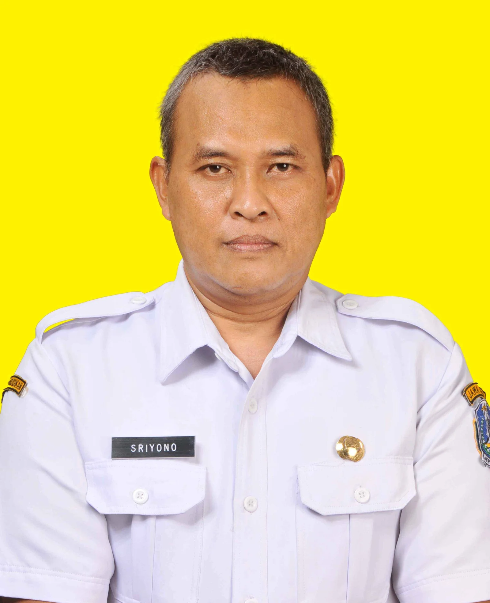 FOTO-SETENGAH-1-sriyono-st-scaled-1